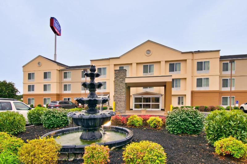 Fairfield Inn & Suites Clarksville - image 7