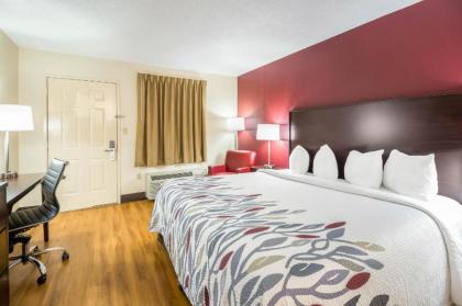 Red Roof Inn Clarksville - image 10