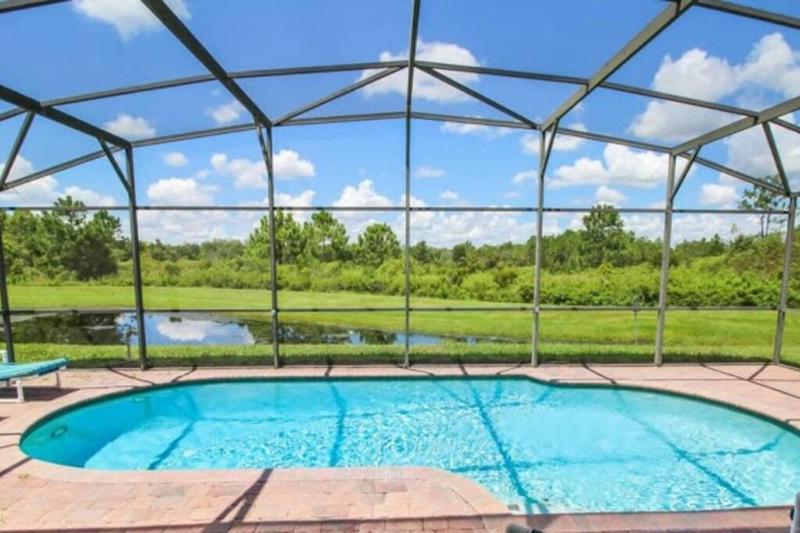 Caribbean Breeze- 4 bedroom lake view home with a private pool close to Disney! - image 6