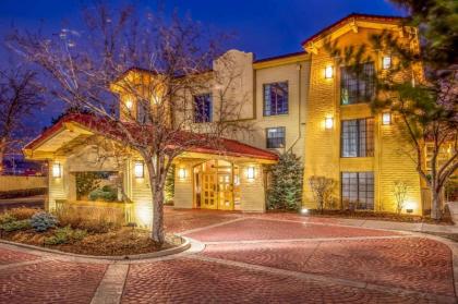 La Quinta Inn by Wyndham Colorado Springs Garden of the Gods - image 9