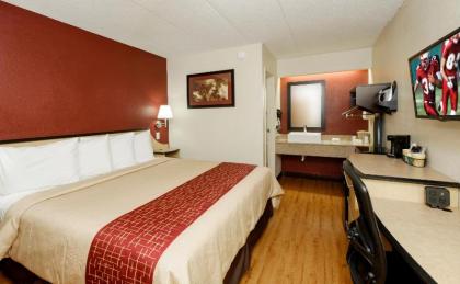 Red Roof Inn Columbus West - Hilliard - image 13