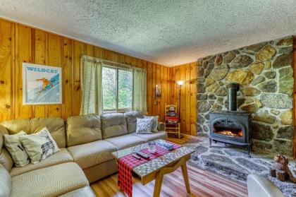 Rockhouse Mountain Retreat - image 10