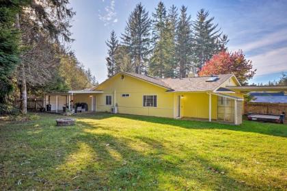 Coastal Retreat Near Redwoods and 2 Miles to Beach! - image 11