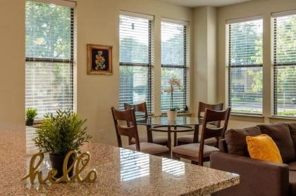 Frontdesk I 7518 Eastern Ave Greenway Park Apts Dallas - image 14