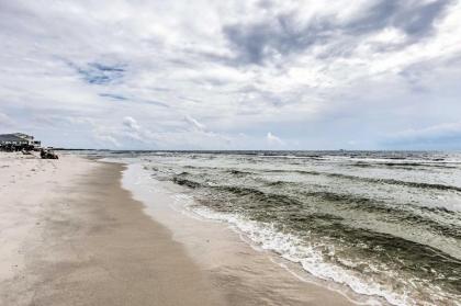 Waterfront Dauphin Island Home with Deck and Boat Dock - image 3