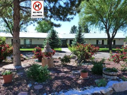 Riverwood Inn  RV Park Colorado