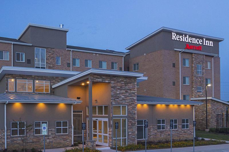 Residence Inn by Marriott Denton - image 3