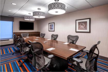 Hampton Inn Denver-International Airport - image 14