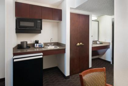 Best Western Plus Denver International Airport Inn & Suites - image 14