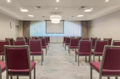 Hilton Garden Inn Raleigh-Durham/Research Triangle Park - image 9