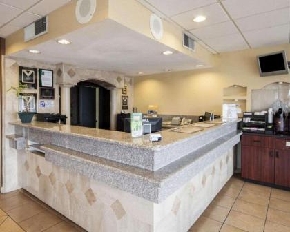 Quality Inn & Suites Airport - image 10