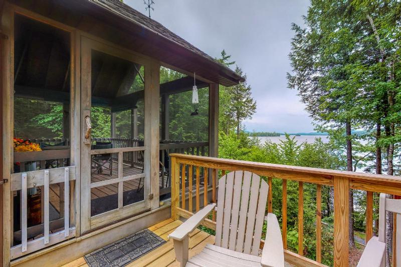 Loon Cove Cottage - image 2