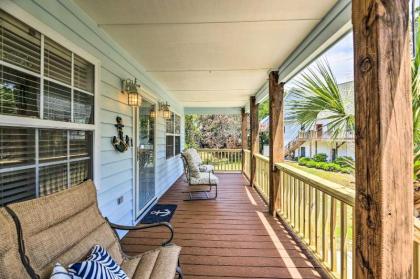 Bright Home with Patio and Yard Walk to Beach!