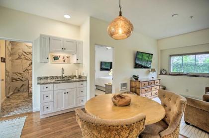 Upscale Casita with Mtn Views Golf Hike and Sip - image 8