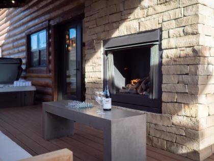 Estes Escape - Jacuzzi Sleeps 8 Indoor/Outdoor Fireplace Perfect Location! - image 10