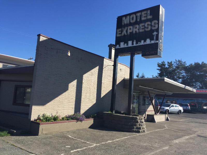 Motel express - image 6