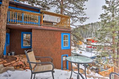 Cliffside Apt by Evergreen Lake and Local Fun!