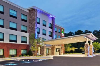 Holiday Inn Express & Suites - Fayetteville an IHG Hotel - image 3