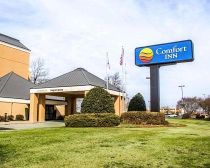 Comfort Inn Near Fort Bragg - image 11