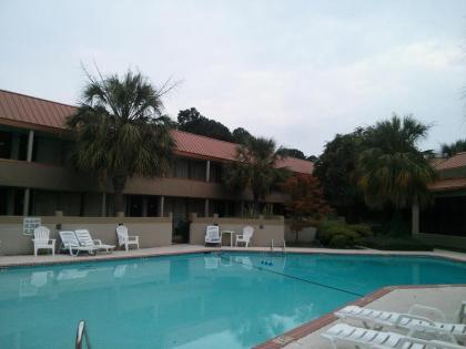 Motel 6-Florence SC - image 10