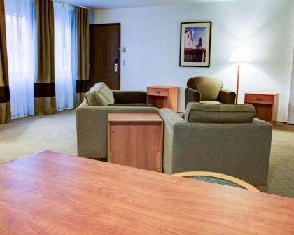 Quality Inn Florence - image 14