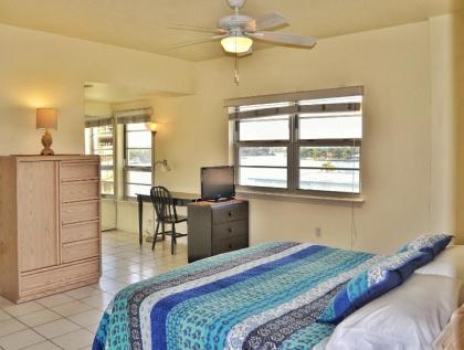 Fort Lauderdale Yacht and Beach Club 416 - image 12