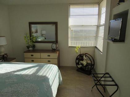 Estero Beach & Tennis 701A by Kathy Nesbit Vacations - image 12