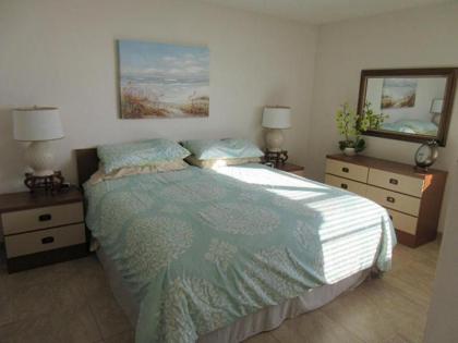 Estero Beach & Tennis 701A by Kathy Nesbit Vacations - image 13