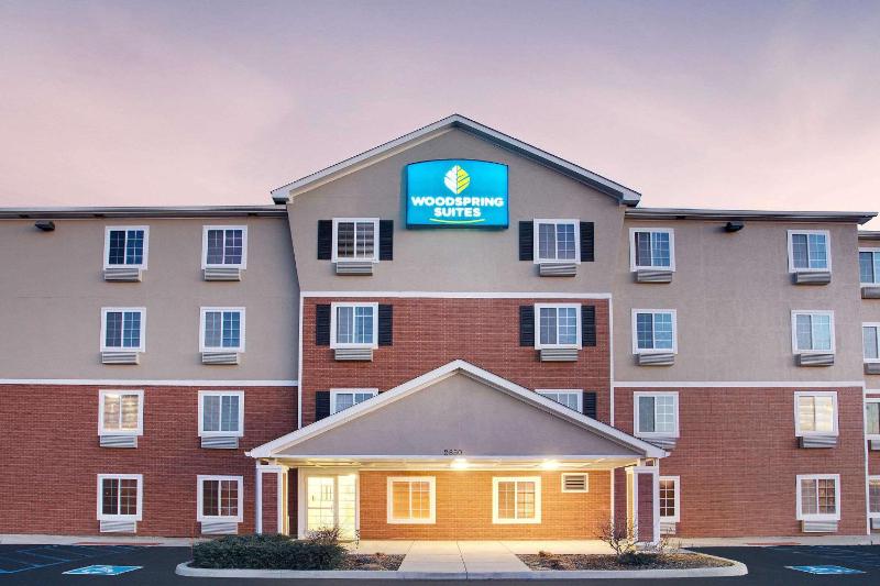 WoodSpring Suites Fort Wayne - image 5