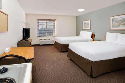 WoodSpring Suites Fort Wayne - image 11