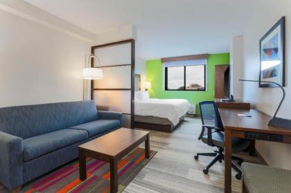 Holiday Inn Express Hotel & Suites Fort Worth Downtown an IHG Hotel - image 12