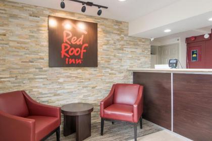 Red Roof Inn Fort Worth South - image 7