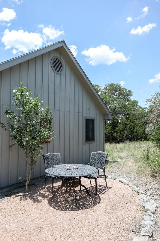 Hillside Cabin - image 7