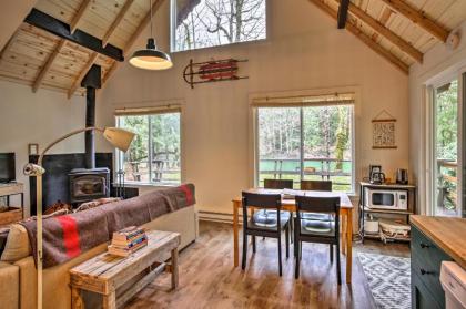 Riverfront South Fork Cabin in Baring with Hiking!