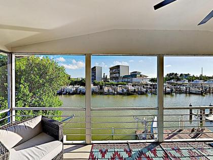 Canal-Side Condo with Private Dock Boats & Bikes Duplex - image 9