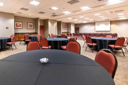 Comfort Suites Goodyear-West Phoenix - image 9