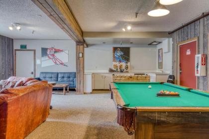 Mt Hood Condo -close to slopes with heated pool - image 10