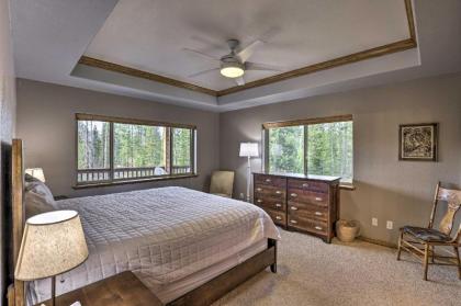 Cozy Home with Deck Less Than 1 Mi to Shadow Mountain Lake! - image 12