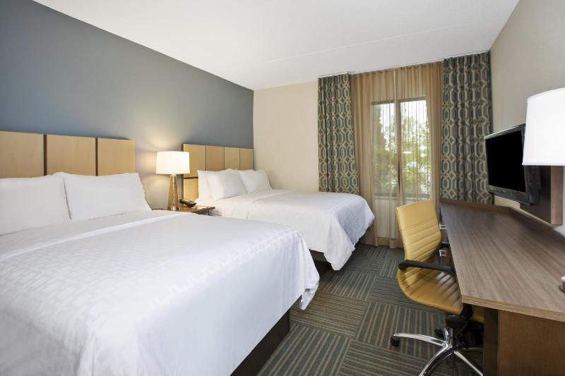 Candlewood Suites Grand Rapids Airport an IHG Hotel - image 5