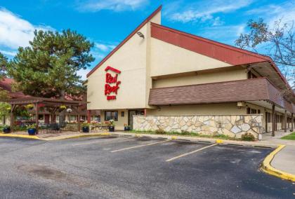 Red Roof Inn Grand Rapids Airport - image 15