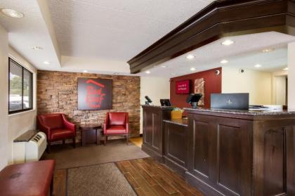 Red Roof Inn Grand Rapids Airport - image 8