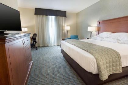 Drury Inn & Suites Grand Rapids - image 10