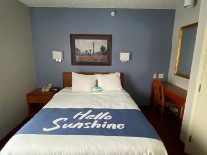 Days Inn & Suites by Wyndham Green Bay WI - image 13