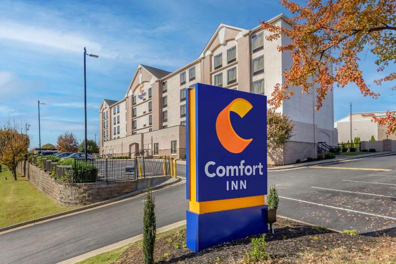 Comfort Inn Greensboro - Kernersville - image 7