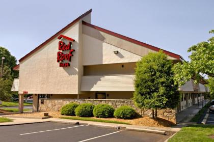 Red Roof Inn Greensboro Coliseum - image 6