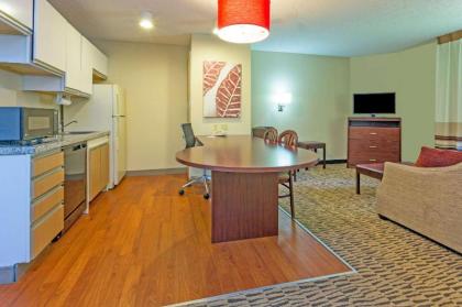 MainStay Suites Greensboro - image 14