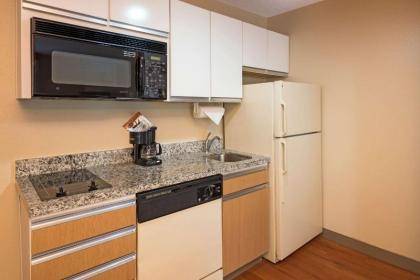 MainStay Suites Greensboro - image 8