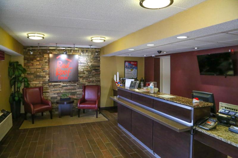 Red Roof Inn Greenville - image 5