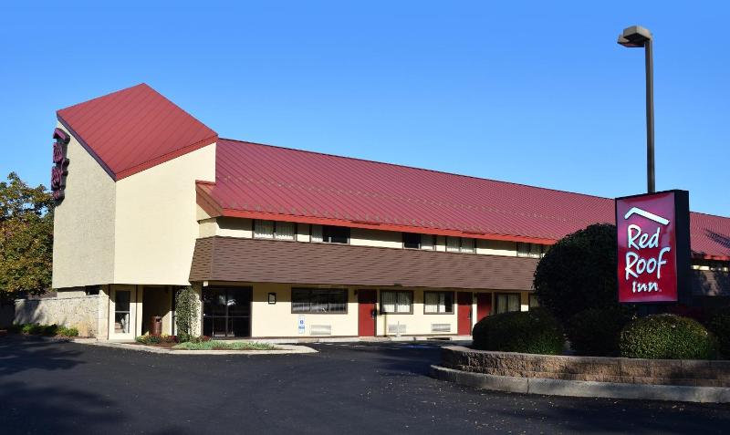 Red Roof Inn Harrisburg North - image 5