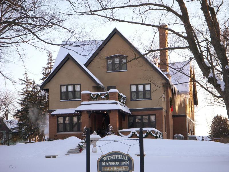 Westphal Mansion Inn Bed & Breakfast - image 7